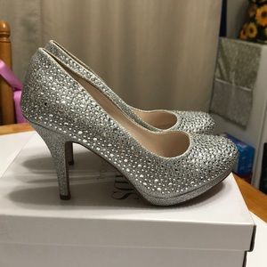 Davids Bridal silver heels